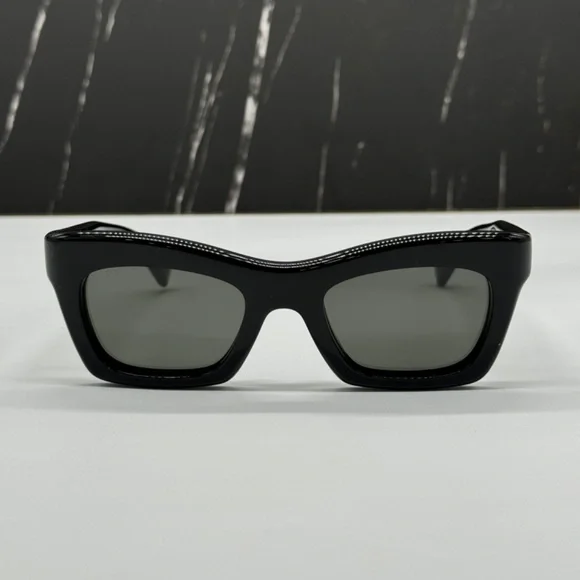 NEW GG1773S 001 GUCCI BLACK GREY CAT EYE WOMEN GUCCI SUNGLASSES - Picture 5 of 12
